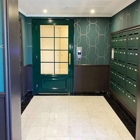 ***suite Parklane* 5min & Shopping * New*** Serris